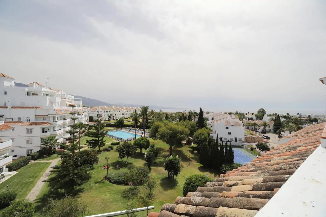 Apto. Con Vistas En Nueva Andalucía *